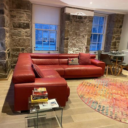 אדינבורו Joivy Elegant Home At The Heart Of The Royal Mile מראה חיצוני תמונה